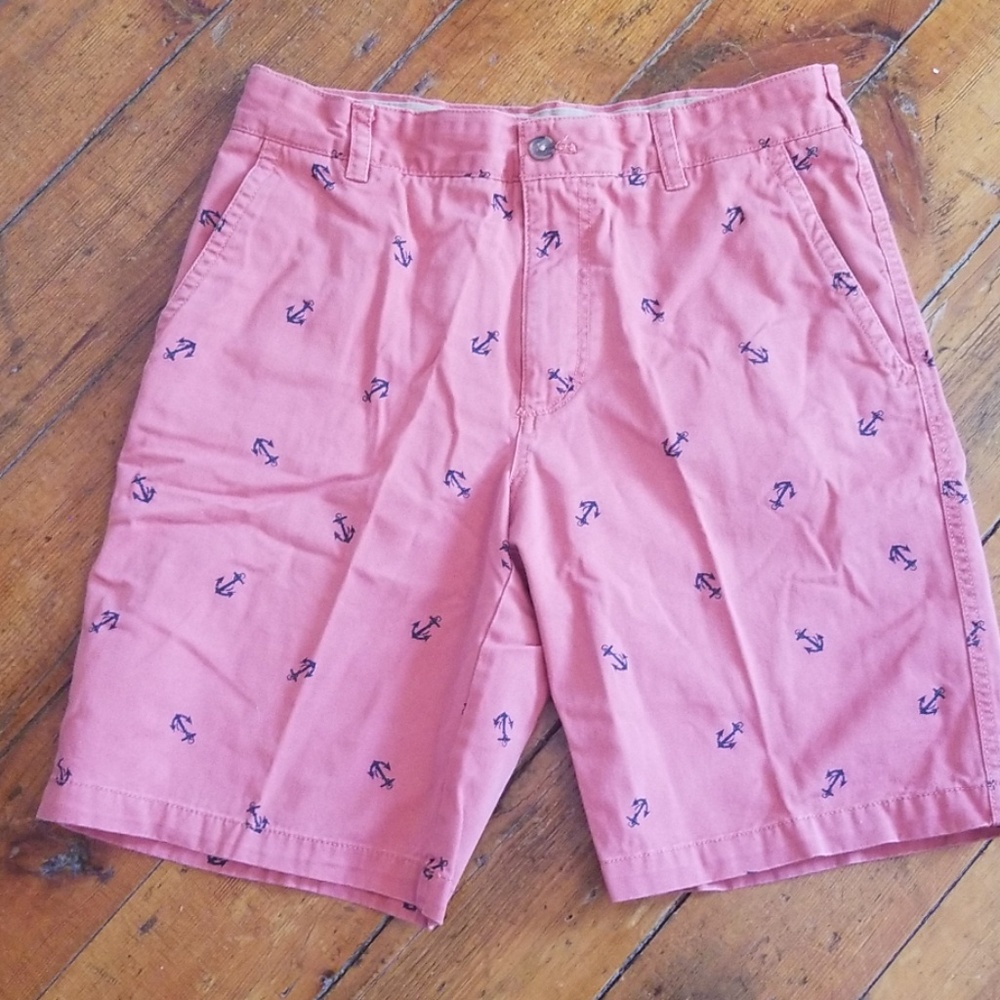 IZOD Mens shorts